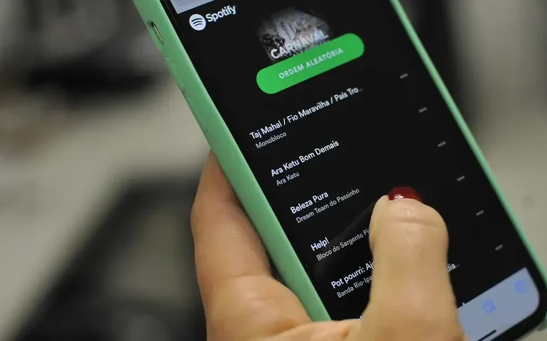 Spotify lucra menos que o esperado no 3º trimestre, mas agrada com número de usuários