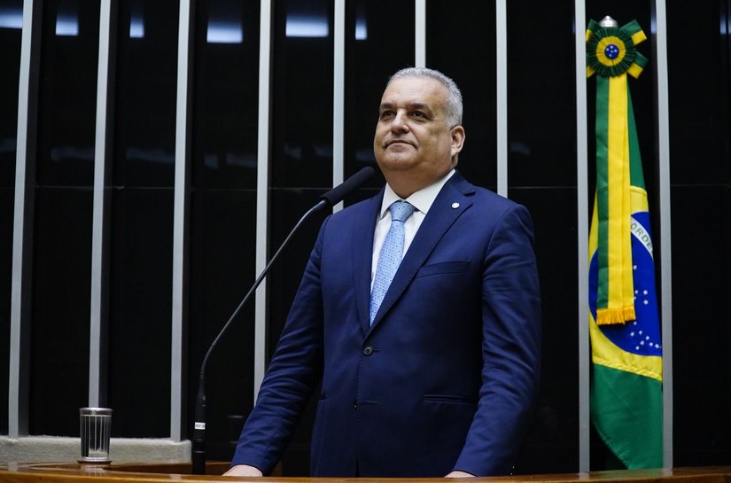 Alfredo Gaspar é indicado 2x '5 Estrelas' pelo Legisla Brasil