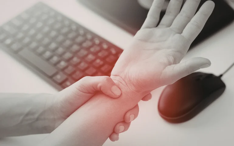 Especialista do HUL alerta para sinais e prevenção das LER/DORT