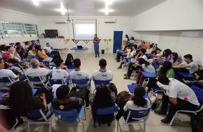 JA Alagoas e projeto Mandaver promovem palestra com jovens do Vergel do Lago