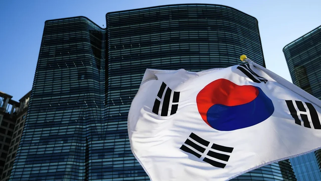 Crise Sul-Coreana: dois ministros renunciaram entre a lei marcial e a deposição do presidente