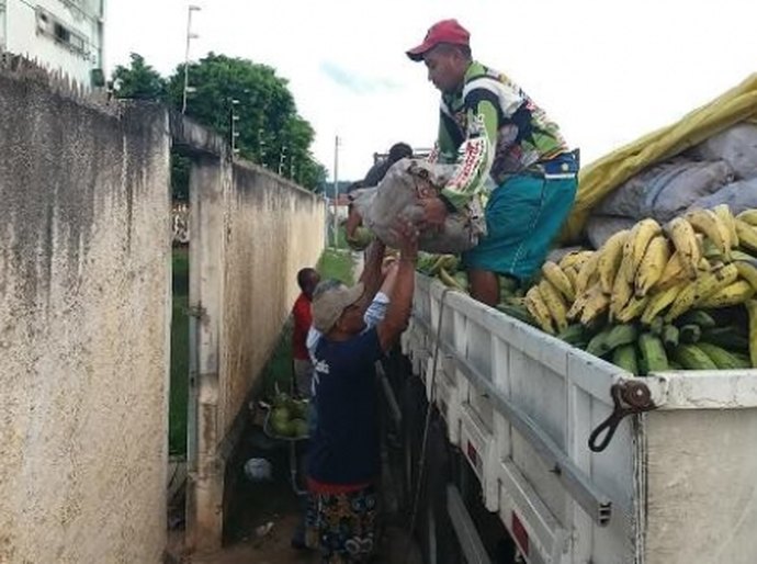 Famílias desabrigadas de Marechal recebem 15 toneladas de alimentos
