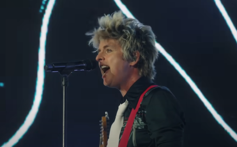 Green Day anuncia shows no Brasil após apresentação no The Town; saiba onde e quando