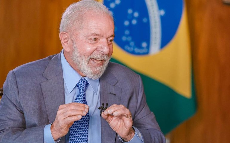 Lula associa tentativa de golpe na Bolívia a interesse por minério: 'Maior reserva de lítio do mundo'