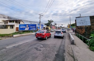 Prefeitura executa obras de esgotamento sanitário na Avenida Gustavo Paiva nesta terça-feira (5)