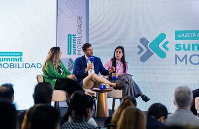 Prefeito Cacau defende integração dos municípios metropolitanos e passagem seccionada durante Summit Mobilidade