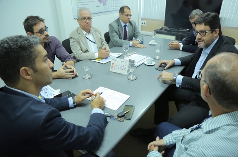 Regulamentação dos serviços de gás natural é discutida em Alagoas