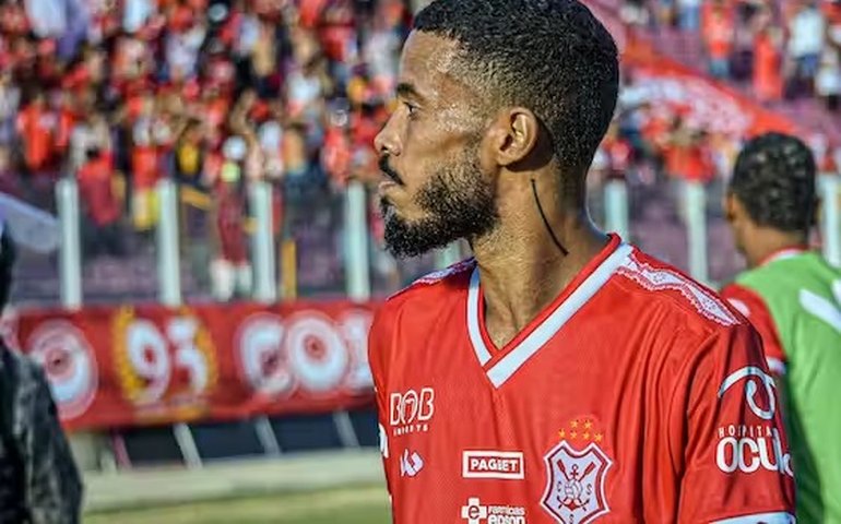 ASA anuncia meio campista Wescley, que já trabalhou com o técnico Leandro Sena no Sergipe