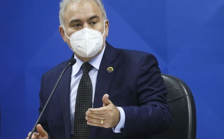 Cortes no Farmácia Popular: Queiroga defende Bolsonaro e culpa orçamento secreto