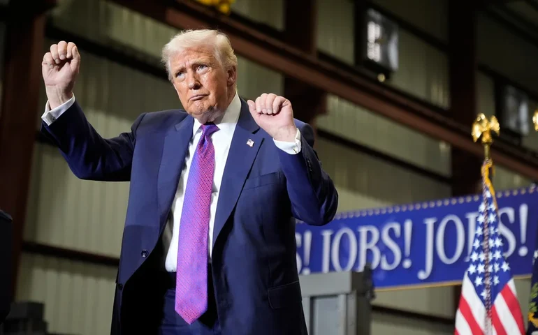 Trump critica atraso de apoio britânico no Oriente Médio