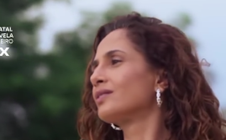 Globo chama Lola, de 'Beleza Fatal', de 'Bebel da 25 de Março' em evento e HBO Max rebate