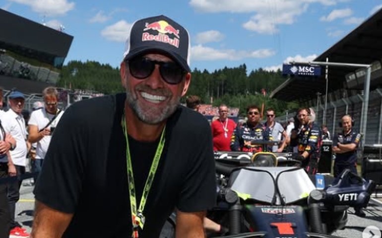 Christian Horner deixa Red Bull oficialmente após multa rescisória de R$ 375,6 milhões