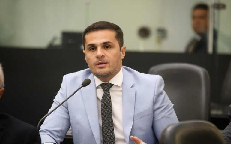 Projeto de Lei de Alexandre Ayres quer garantir atendimento prioritário às pessoas com diabetes mellitus nos serviços de saúde em AL