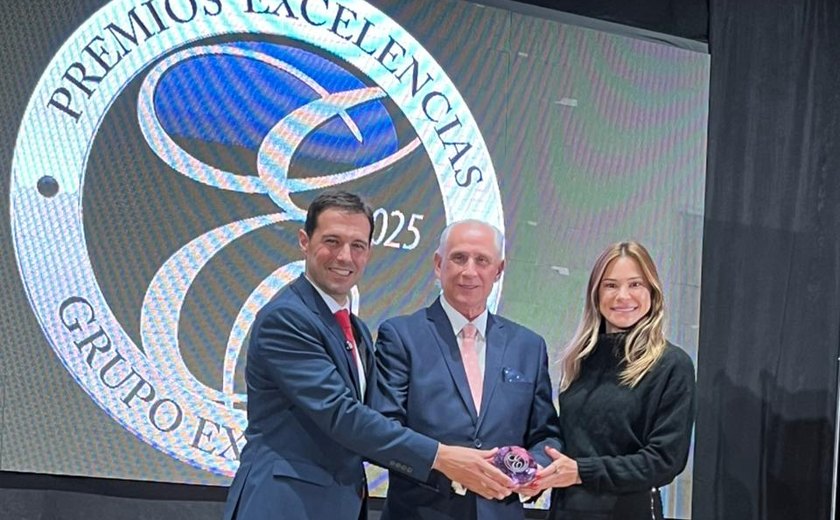 Alagoas recebe Troféu Silvia Zorzanello em Memória durante a Fitur, em Madri