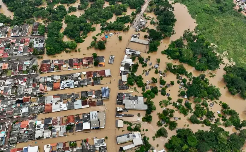 Hospital de cidade do Rio Grande do Sul é inundado pelas chuvas; veja vídeo