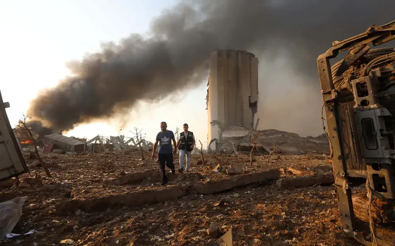 Ataque aéreo israelense no sul do Líbano deixa um morto e 11 feridos, incluindo estudantes