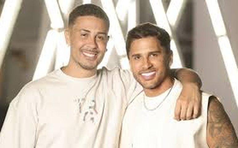 Motorista acusa Carlinhos Maia e Lucas de exposição vexatória e pede R$ 1 milhão