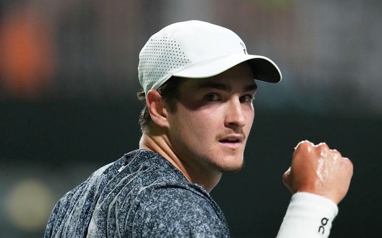 João Fonseca estreia bem e terá Kahachanov pela frente em Indian Wells