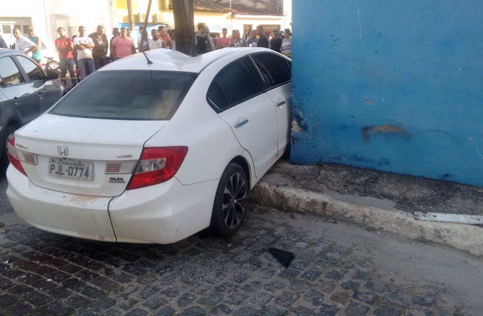 Acidente da blitz / Foto: Polícia