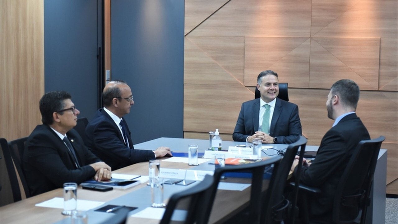 Ministro Renan Filho acolhe contribuição da CNT na definição de prioridades para os 100 dias