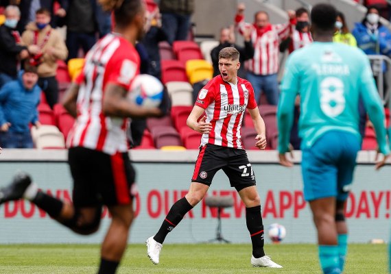 Brentford ganha playoff do Swansea e volta à elite da Inglaterra após 74 anos