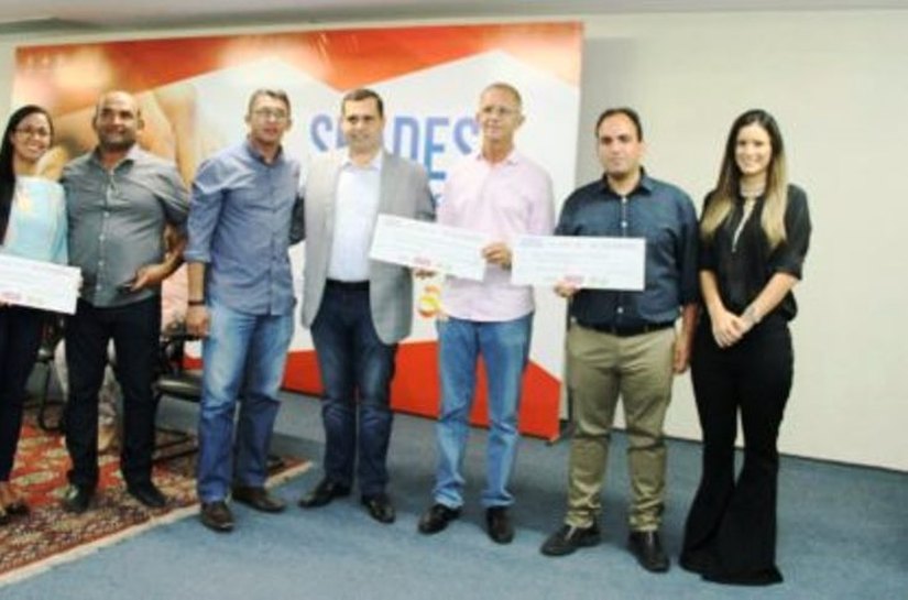 AMA, Sefaz e Sebrae assinam convênio para facilitar vida do contribuinte