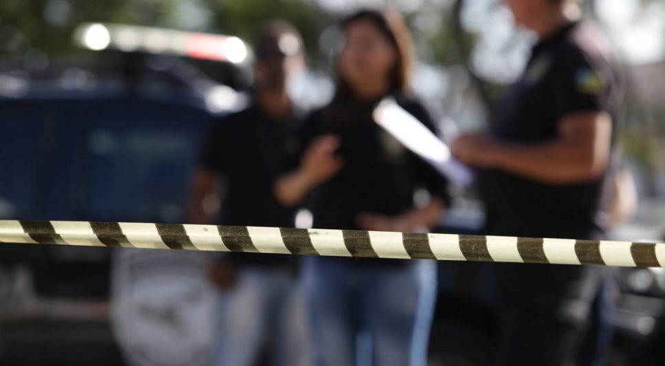 Suspeito de envolvimento no assassinato de mulher na frente do filho em Aracaju é preso
