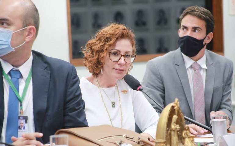 Comissão de Fiscalização Financeira debaterá Mais Médicos com ministra da Saúde