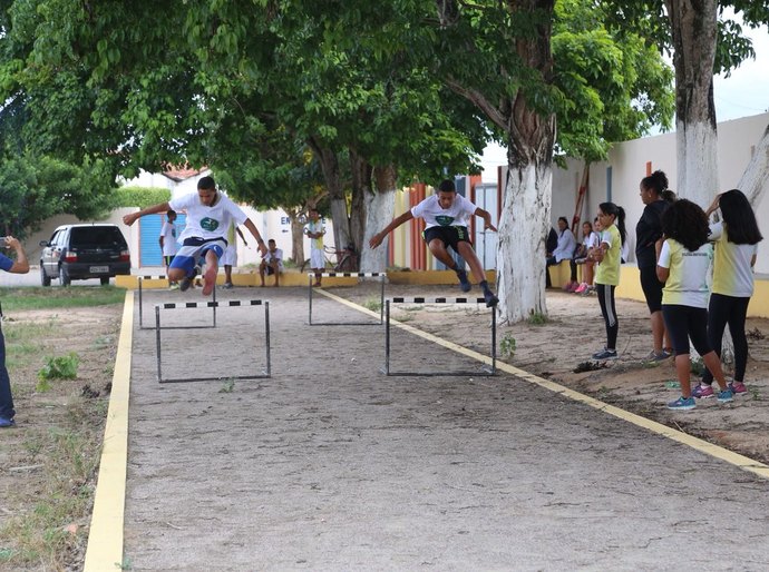 Alunos da Rede Municipal participam do I Festival Arapiraca em Movimento de Atletismo