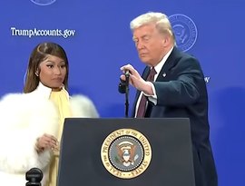 Nicki Minaj aparece ao lado de Trump e declara ser 'fã número 1' do ex-presidente dos EUA