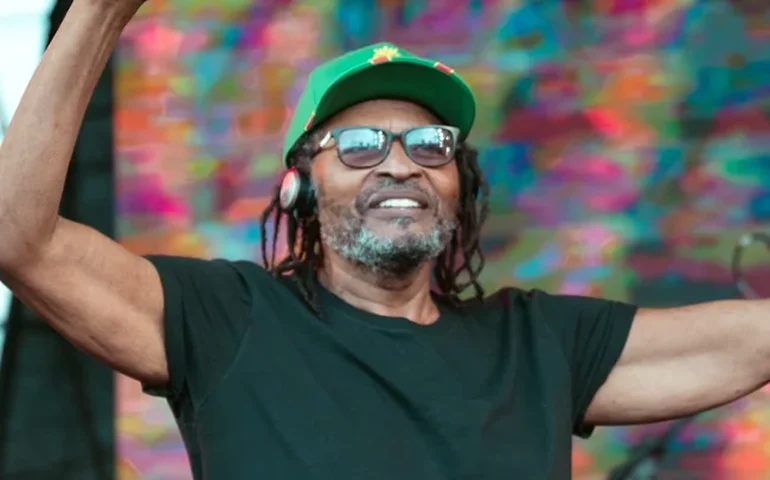 'Profeta do Reggae': Quem é Edson Gomes, músico acusado de agressão por Daniela Mercury