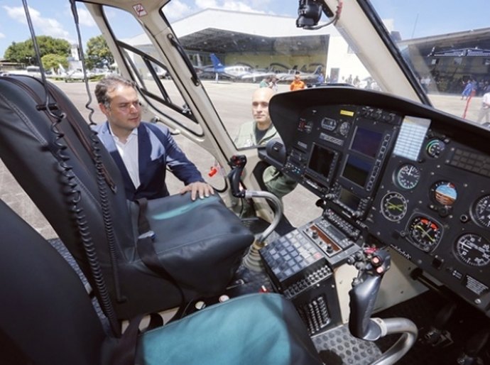 Renan Filho entrega novas aeronaves e hangar à Segurança Pública