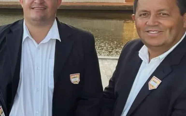 Prefeito nomeia chefe de gabinete para despachar como “novo prefeito” do município