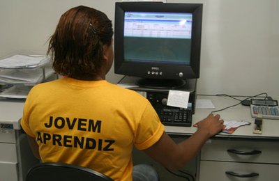Banco Mercantil abre cerca de 100 vagas para Jovem Aprendiz em todo o país