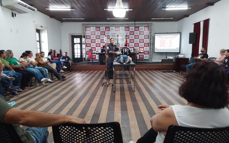 Samu realiza treinamento de urgência e emergência para profissionais da UPA de Penedo