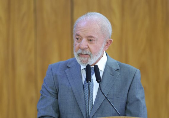 'Se ele cobrar 50, nós vamos cobrar 50', diz Lula sobre Trump