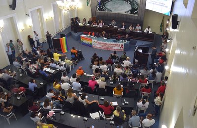 Audiência na Assembleia debate políticas públicas de prevenção e tratamento do HIV/Aids