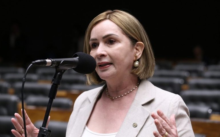 Câmara aprova programa de ações para ajudar escolas na adaptação às mudanças climáticas