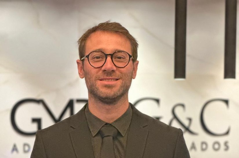 O marco da profissão multimídia e a mudança de patamar dos influenciadores digitais no Brasil