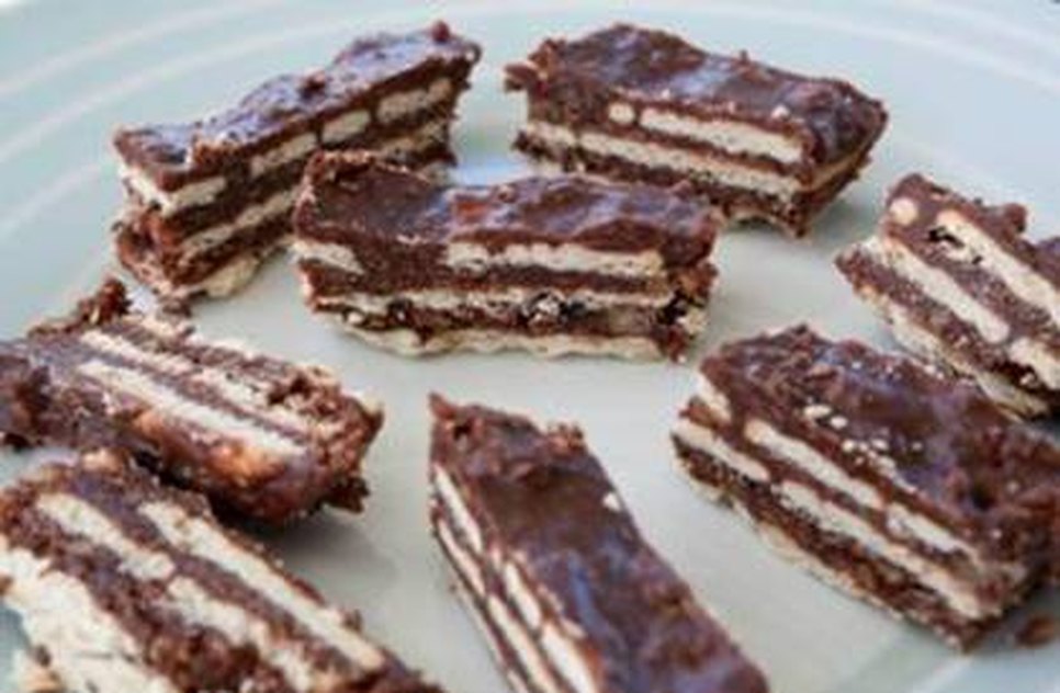 Torrone feito com biscoito Cream Cracker