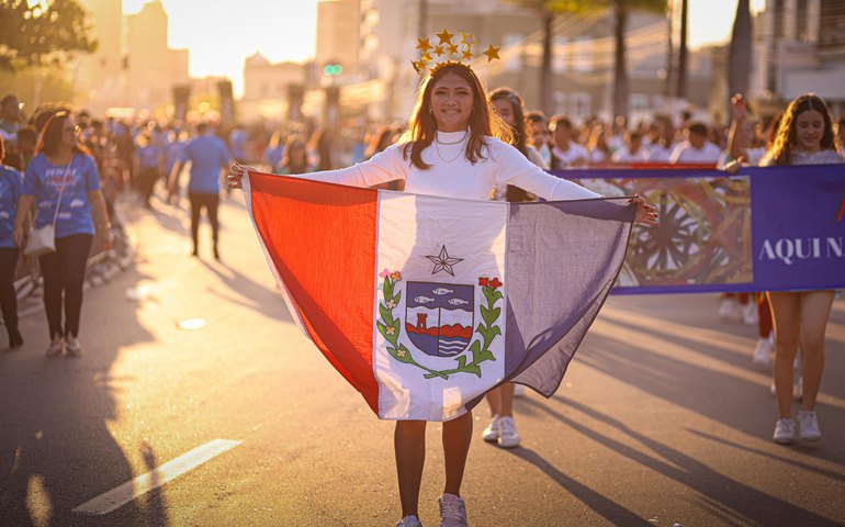 Alagoas completa 208 anos celebrando legado de Nise da Silveira em desfile cívico estudantil