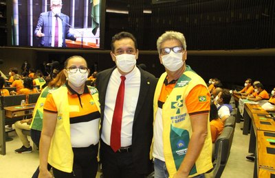 Severino Pessoa comemora derrubada do veto 44 que autoriza reajuste do piso salarial dos agentes de saúde  