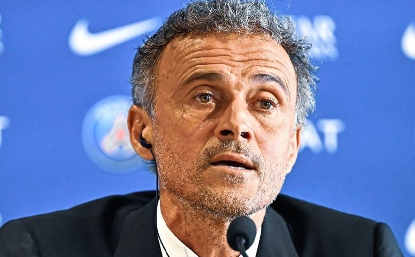 Luis Enrique evita falar sobre reencontro do PSG com Mbappé: 'Faz parte do passado'