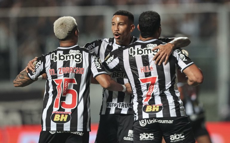 Atlético-MG quebra jejum, derrota Atlético-GO e assume 2º lugar no Brasileirão