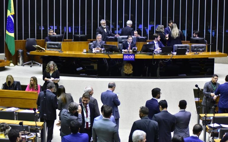 Plenário aprova MP que moderniza sistema tributário