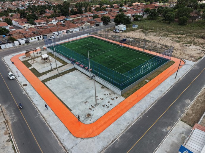 Com obras quase 100% finalizadas, Primeiro Centro Esportivo Comunitário de Delmiro Gouveia será inaugurado nos próximos dias