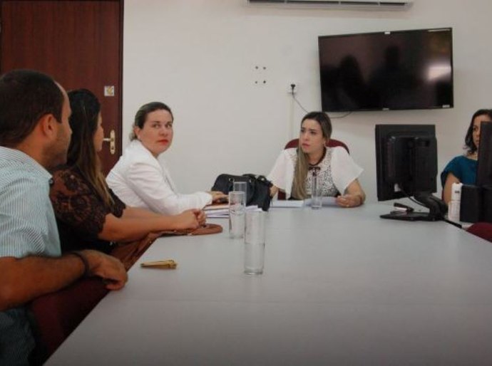 Prefeitura de Paripueira se compromete a coibir trabalho infantil no lixão