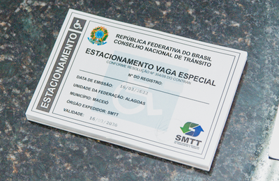 SMTT orienta para a renovação das credenciais de estacionamento vencidas