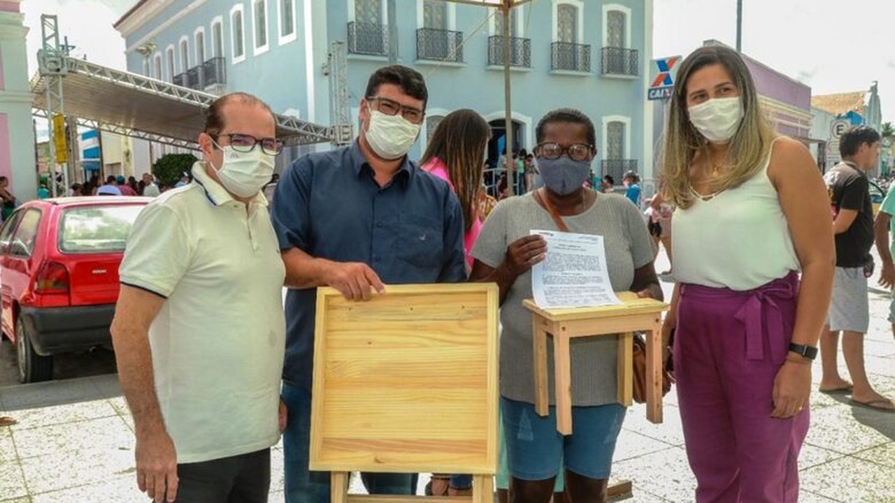 Prefeitura de Penedo inicia padronização do comércio ambulante