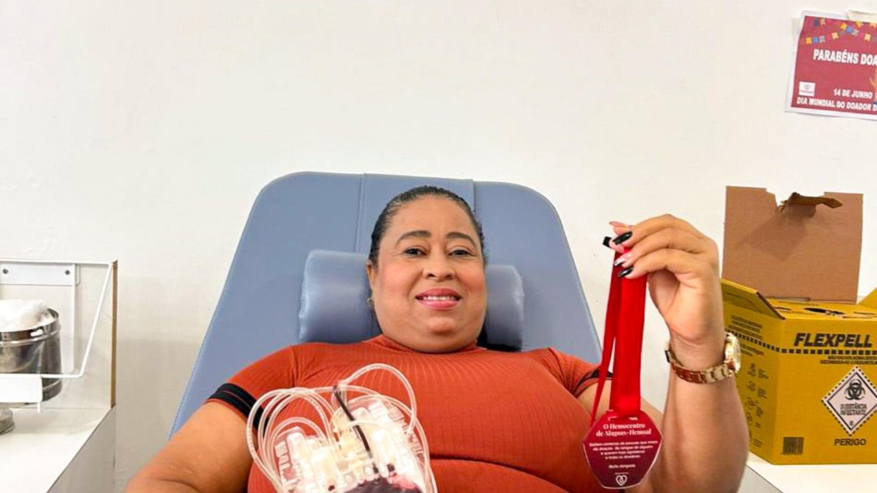 No dia de Santo Antônio, doadores de sangue são recepcionados com lanche junino e música